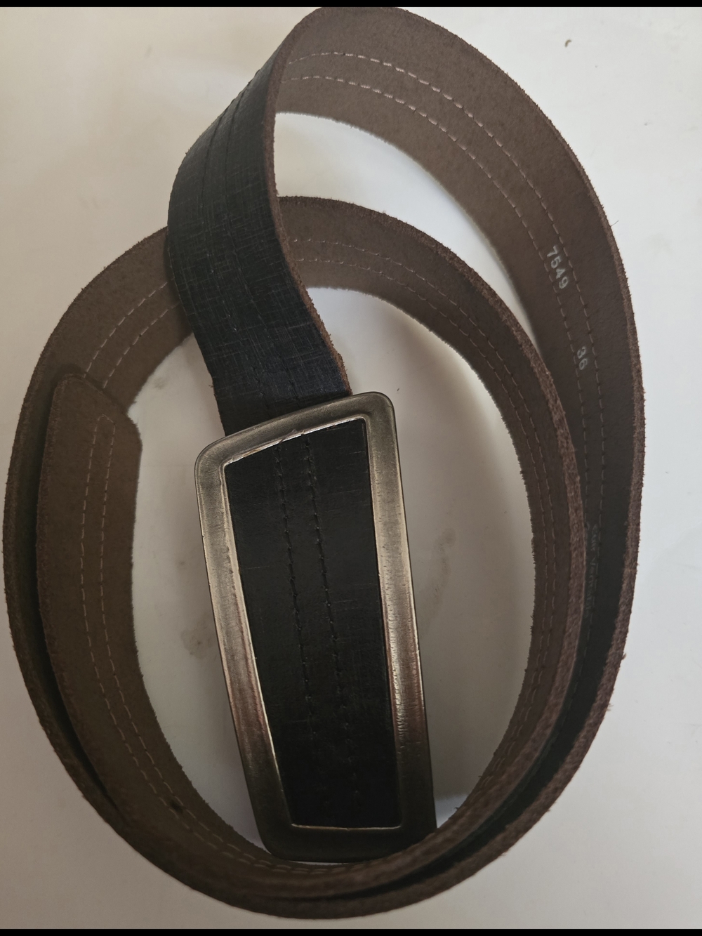 Men's Black Leather Belt with Brushed Silver Buckle Excellent Condition